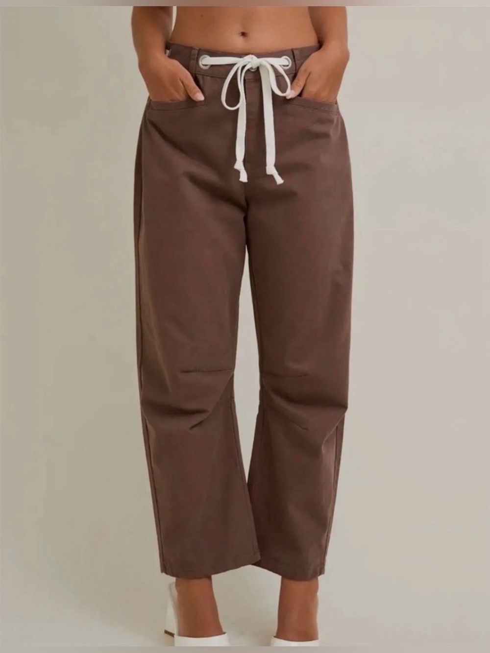 NWT Le Lis Barrel Chino Pants ~ Brown